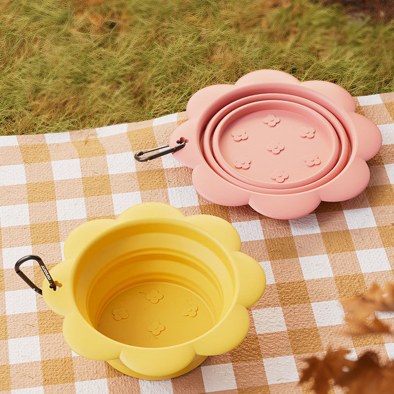 RuffRoamer™ Flower Power Travel Bowl – Portable, Lightweight & Adventure-Ready